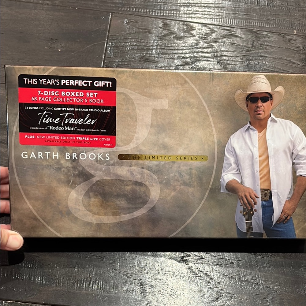 Garth Brooks Limited Series 7-Disc Boxed Set - “The Limited Series”